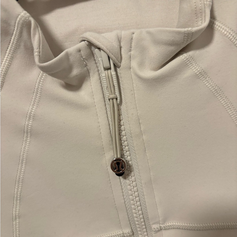 Lululemon Bone Define Jacket - Picture 2 of 4